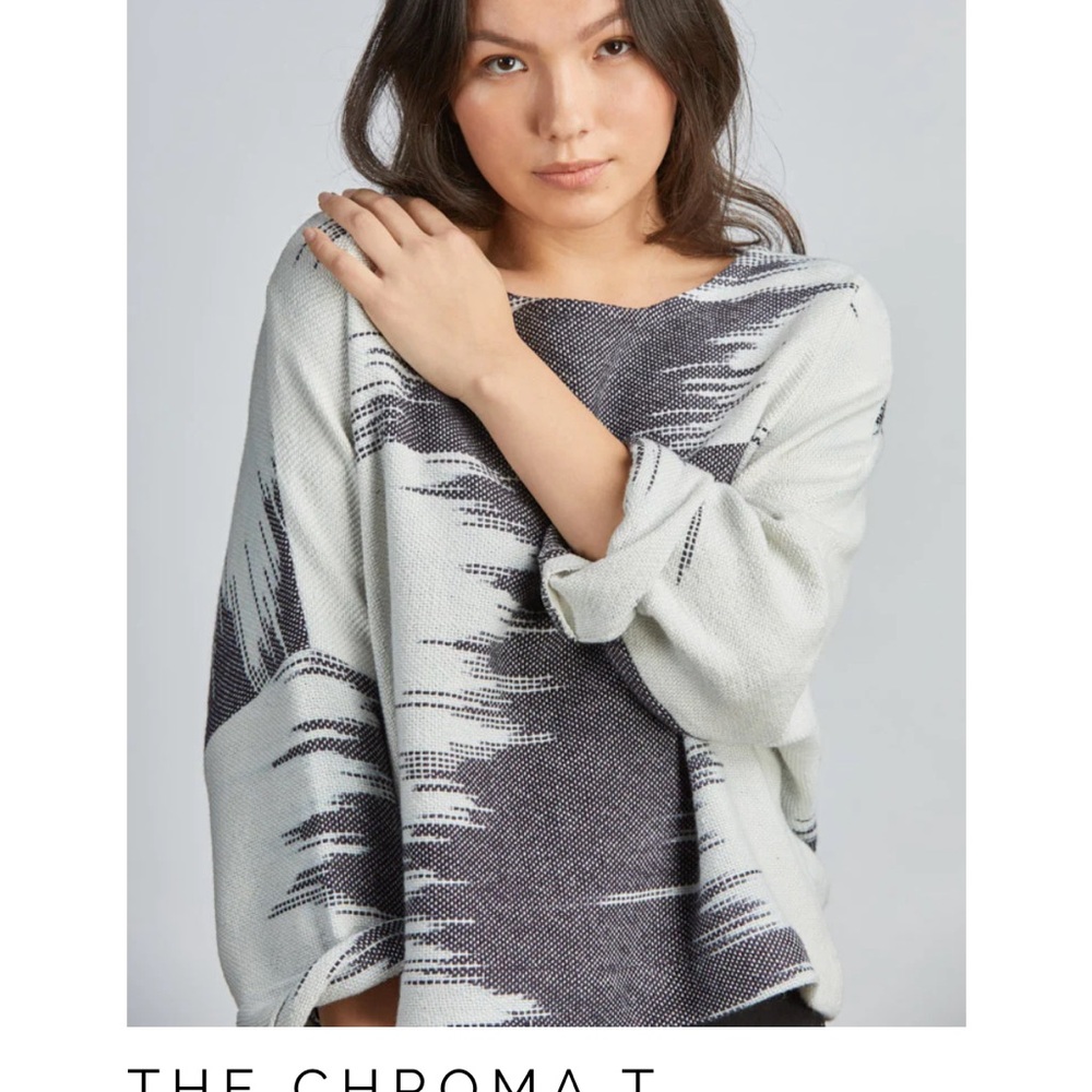 Jamie + the Jones Chroma T sweater